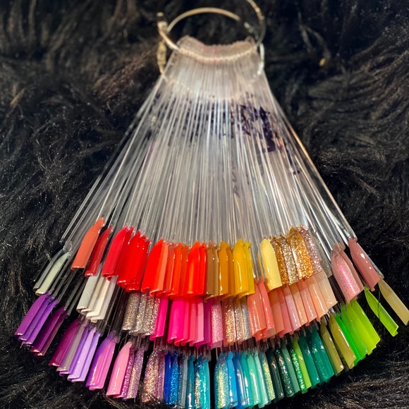 Custom press on nails - Picture 3 of 4